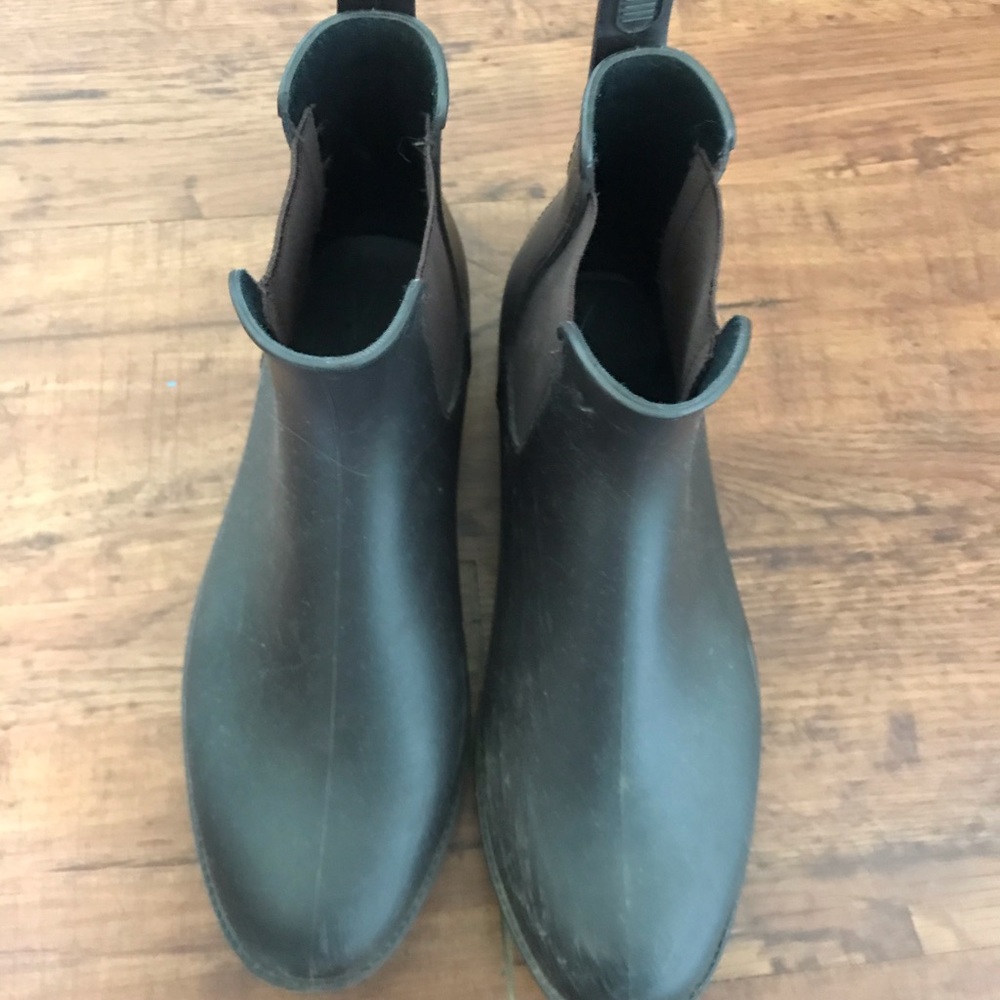 Chelsea ankle rain boots